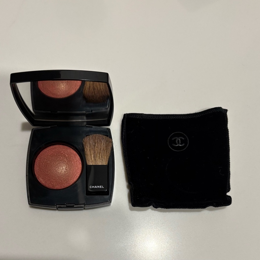 CHANEL JOUES CONTRASTE Powder Blush - #82 - Reflex